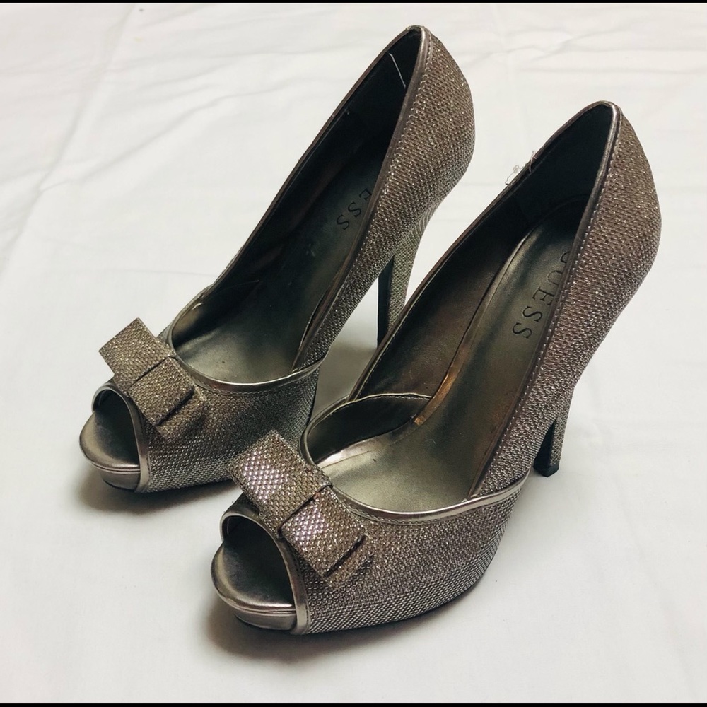 Champagne Sparkly Guess Heels